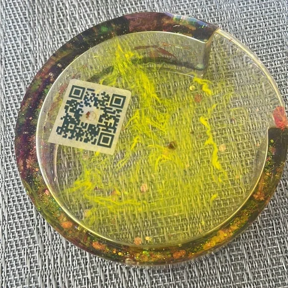 Handmade Pressed Flower Coaster Set and Holder Round Vibrant - Picture 8 of 16